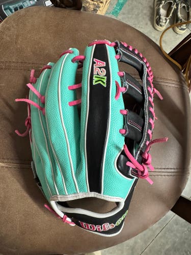 2025 Wilson A2K RH Outfield Baseball Glove 12.75" (Used)
