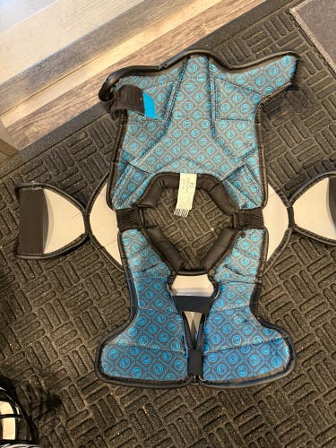 XS Youth Maverik Charger Shoulder Pads (Used)