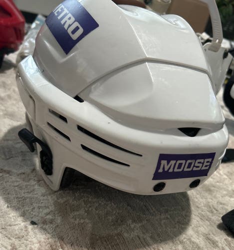 Large Bauer 7500 Helmet