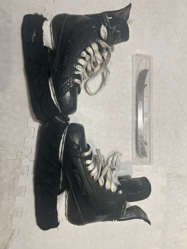 Bauer Supreme Matrix Hockey Skates Wide Width 7.5 (Used)