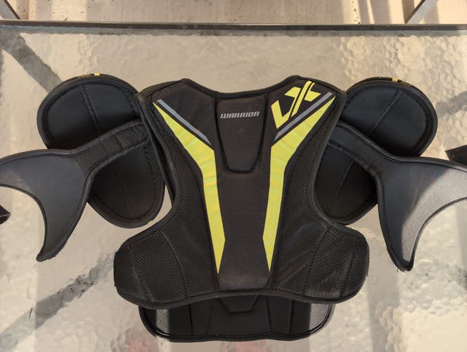 Junior Large Warrior Alpha LX 40 Shoulder Pads (Used)