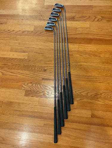 Men's Ping Eye 2 Right Handed Iron Set Stiff Flex 6 Pieces Steel Shaft (Used)