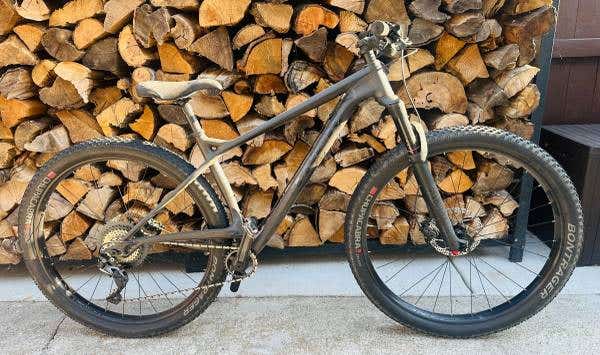 Men's 2019 Trek Stache 7 Mountain Bike 19.5" (Used)