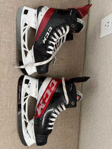 CCM JetSpeed FT4 Pro Hockey Skates | INT 4 | Regular