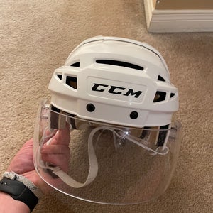 Medium CCM Vector V08 Helmet Pro Stock (Used)