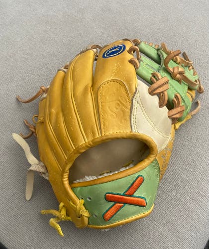 RH Infield Baseball Glove 11.5" (Used)