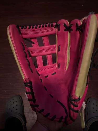2024 RH Softball Glove 14" (Used)