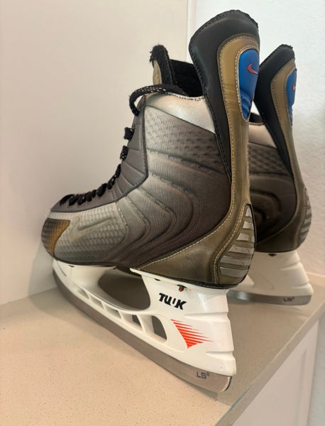 Rare like new Nike Flexlite 12 hockey skates. Senior, size 12D.