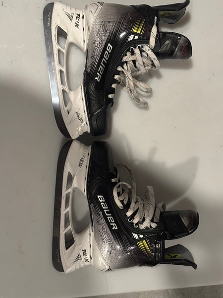 Bauer Vapor Hyperlite 2 Hockey Skates size 8 fit 1