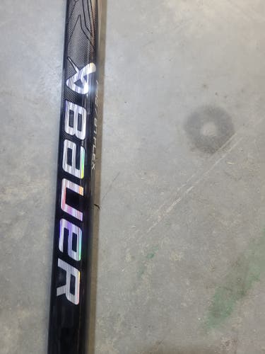Senior Bauer Vapor FlyLite Right Handed Hockey Stick P92 (New)