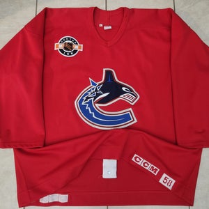 Vancouver Canucks CCM NHL Center Ice Ultrafil Red Practice Hockey Jersey Size 58
