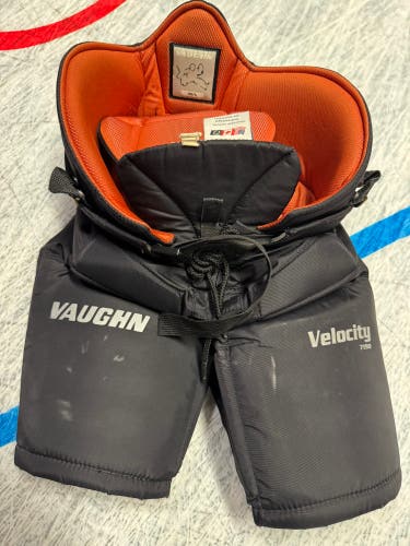 Junior M/L Vaughn Velocity 7190 Hockey Goalie Pants (Used)