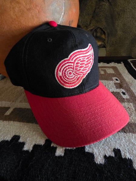 Detroit Red Wings Vintage NHL Starter Clarence Campbell Conference Wool Snapback Hat EUC
