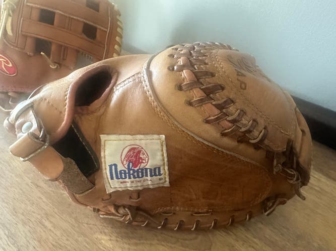 Nokona RH Catcher's Softball Glove (Used)