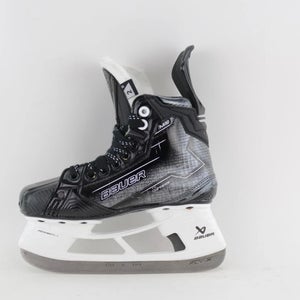 2024 Bauer Supreme M5 Pro Hockey Skates Regular Width Size 2 2D. used twice