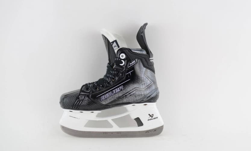 2024 Bauer Supreme M5 Pro Hockey Skates Regular Width Size 2 2D. used twice