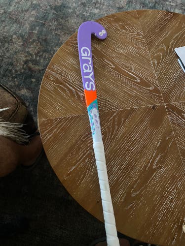 GRAYS - Burst Jr. Field Hockey Stick (Like New)