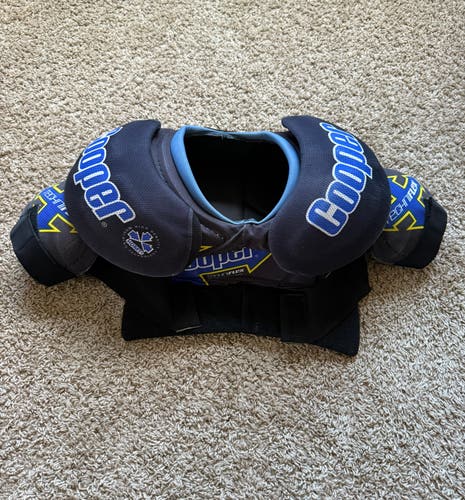 Cooper Techniflex SP900 Shoulder Pads