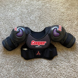 Cooper SP800 Hockey Shoulder Pads