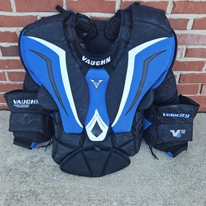 Medium Vaughn V6 2200 Pro Goalie Chest Protector