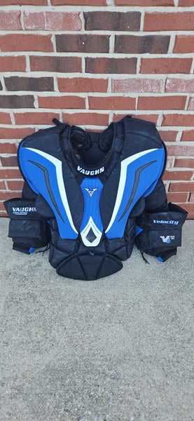Medium Vaughn V6 2200 Pro Goalie Chest Protector