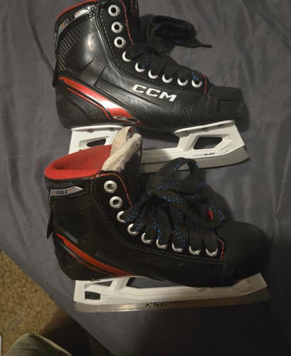 CCM EFLEX 6.5 Hockey Goalie Skates Size 3 (Used)