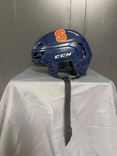 Used Senior Meduim Navy Blue CCM Tacks 710 Helmet