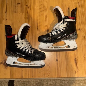 Bauer Vapor 3X Hockey Skates Narrow Width Size 5.5 fit 1