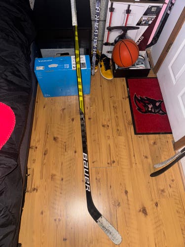 Intermediate Bauer Supreme 3S Pro Left Hand Hockey Stick P88