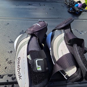 Senior Medium Reebok 8K Elbow Pads (Used)