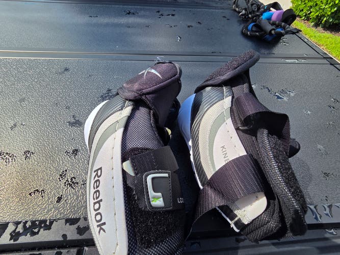 Senior Medium Reebok 8K Elbow Pads (Used)