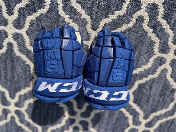 CCM Gloves 14" Pro Stock (Used) Maple Leafs