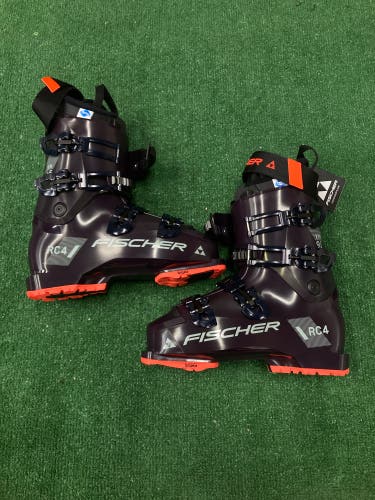 Mondo 27 & 27.5 Fischer XTR RC4 95 MV GW Ski Boots Medium Flex (New)