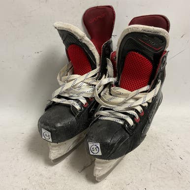 Used Bauer VAPOR X800 Intermediate Hockey Skate White/Black/Red Intermediate 5.5 11855-S000190957