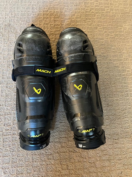 Intermediate Bauer Supreme Mach 13" Shin Pads (Used)