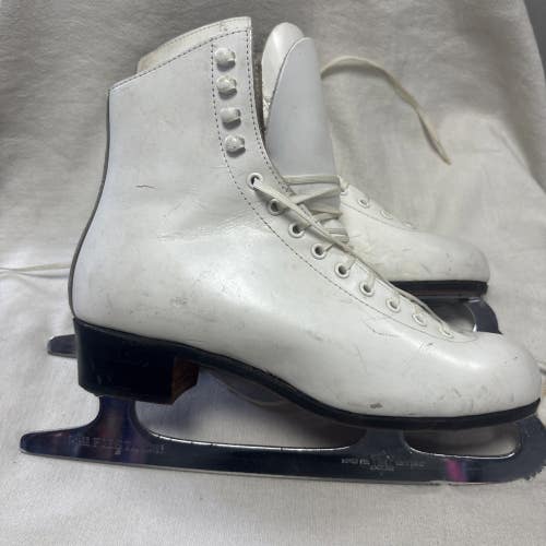 Womens Size 6.5 Riedell Figure Ice Skates. MK Sheffield FIESTA Blades