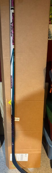 Senior Bauer Twitch Right Handed Hockey Stick P28 (New)