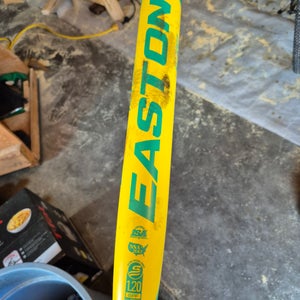 2023 Easton Comic Series POW Fire Flex Composite Bat (-7) 27 oz 34" (Used)