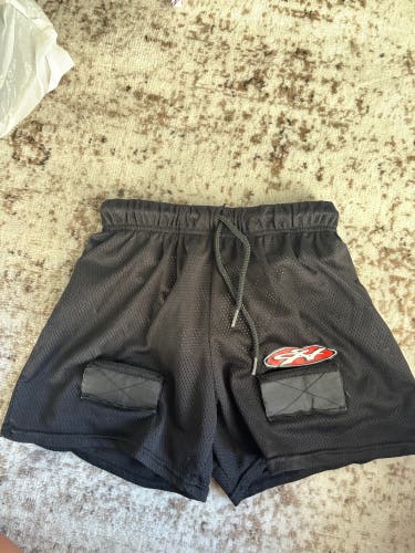 Hespeler Youth Black Small Shorts (Used) for hockey