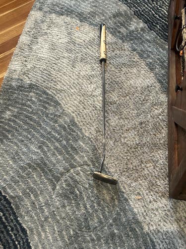 Odyssey Tri Hot #1 Double-Bend Mallet 35" Putter Golf Club