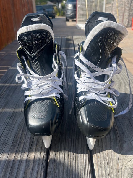 2025 Bauer Supreme M50 Pro Hockey Skates Regular Width Size 1.5 (Used)