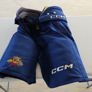 Men's Blue Senior Medium CCM HPTK Hockey Pants Pro Stock (Used)