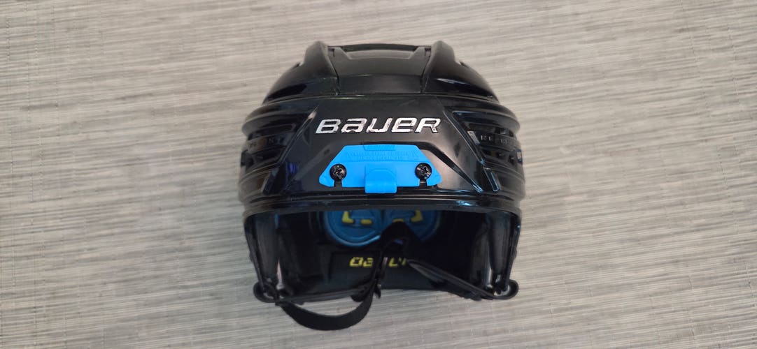 Medium Bauer Re-Akt 150 Helmet (Used)