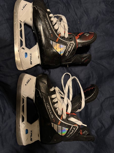 True HZRDUS 7X Hockey Skates Regular Width Size 3 (Used)