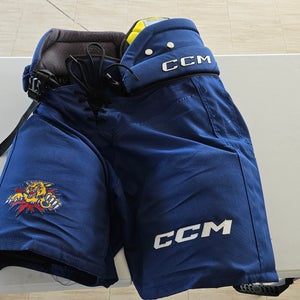 Men's Blue Senior Medium CCM HPTK Hockey Pants Pro Stock (Used)