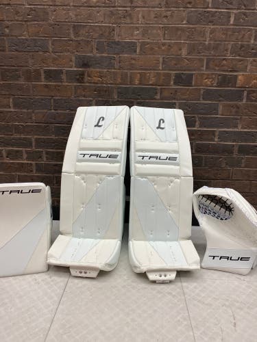 True L95 33+2 Regular Goalie Full Set