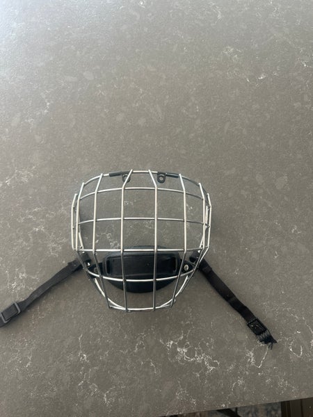 Medium CCM FM480 Facemask Full Cage (Used)