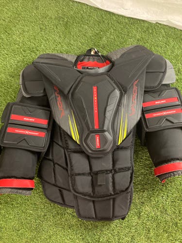 Senior Medium Bauer Vapor Hyperlite 2 Goalie Chest Protector (New)