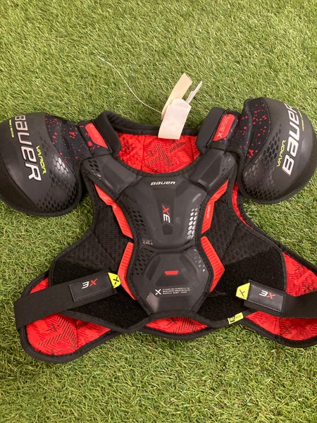 Medium Intermediate Bauer Vapor 3X Shoulder Pads (Used)