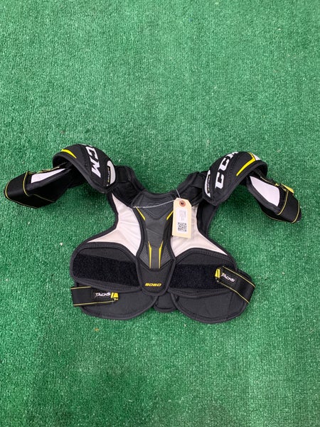 Small Junior CCM Tacks 9060 Shoulder Pads (Used)